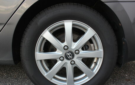 Hyundai Solaris II рестайлинг, 2011 год, 677 000 рублей, 23 фотография