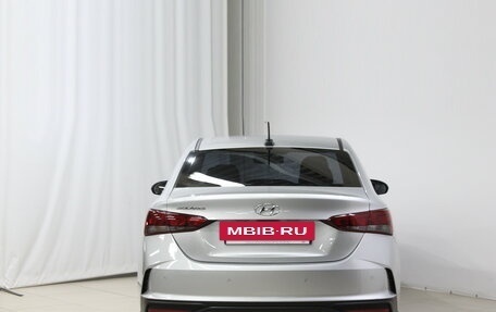 Hyundai Solaris II рестайлинг, 2021 год, 1 680 000 рублей, 6 фотография