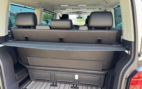 Volkswagen Multivan T6 рестайлинг, 2023 год, 8 500 000 рублей, 12 фотография