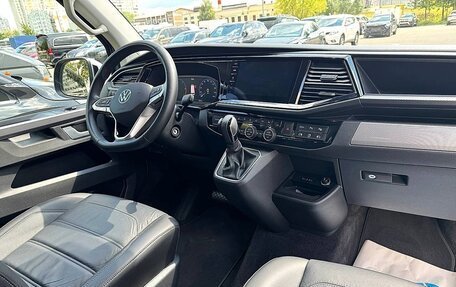 Volkswagen Multivan T6 рестайлинг, 2023 год, 8 500 000 рублей, 9 фотография