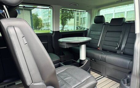 Volkswagen Multivan T6 рестайлинг, 2023 год, 8 500 000 рублей, 10 фотография