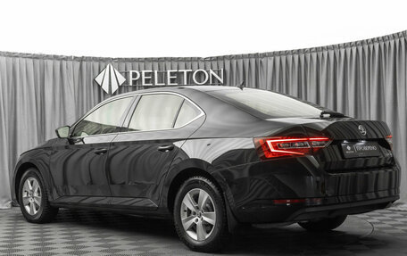 Skoda Superb III рестайлинг, 2018 год, 2 230 000 рублей, 4 фотография
