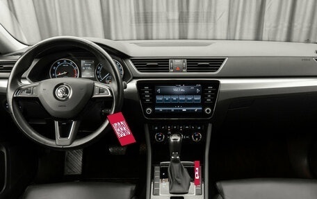 Skoda Superb III рестайлинг, 2018 год, 2 230 000 рублей, 8 фотография