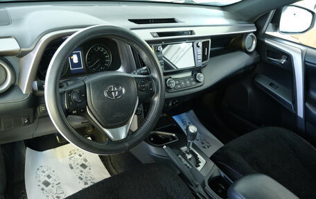 Toyota RAV4, 2018 год, 2 949 000 рублей, 9 фотография