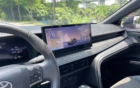 Toyota Camry, 2025 год, 3 383 000 рублей, 14 фотография