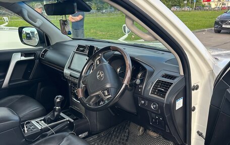 Toyota Land Cruiser Prado 150 рестайлинг 2, 2020 год, 4 250 000 рублей, 5 фотография