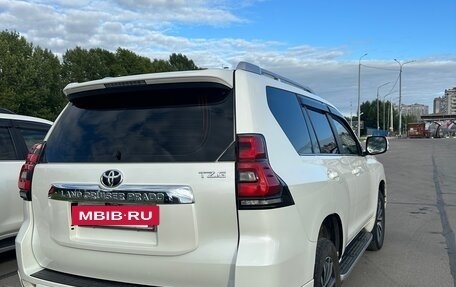Toyota Land Cruiser Prado 150 рестайлинг 2, 2020 год, 4 250 000 рублей, 3 фотография
