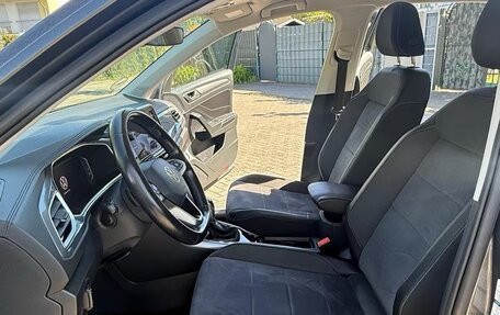 Volkswagen T-Roc I, 2022 год, 2 850 000 рублей, 12 фотография