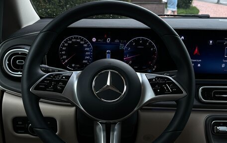 Mercedes-Benz V-Класс, 2024 год, 9 300 000 рублей, 14 фотография