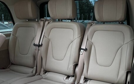 Mercedes-Benz V-Класс, 2024 год, 9 300 000 рублей, 28 фотография