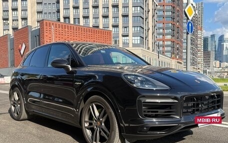 Porsche Cayenne III, 2022 год, 11 250 000 рублей, 2 фотография