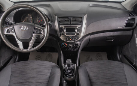 Hyundai Solaris II рестайлинг, 2015 год, 799 000 рублей, 11 фотография