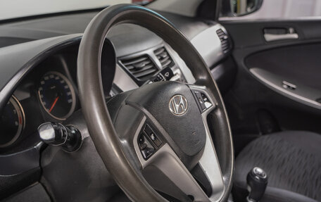Hyundai Solaris II рестайлинг, 2015 год, 799 000 рублей, 14 фотография