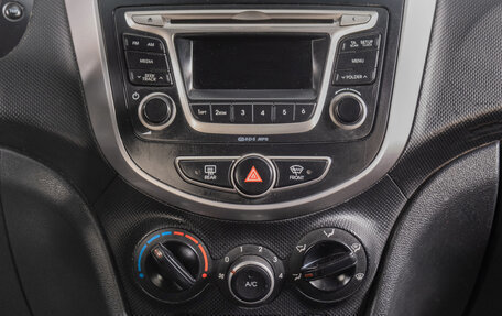 Hyundai Solaris II рестайлинг, 2015 год, 799 000 рублей, 17 фотография