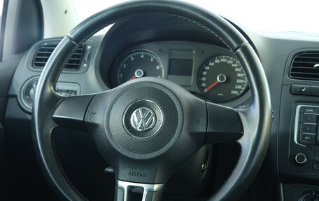 Volkswagen Polo VI (EU Market), 2012 год, 899 000 рублей, 11 фотография