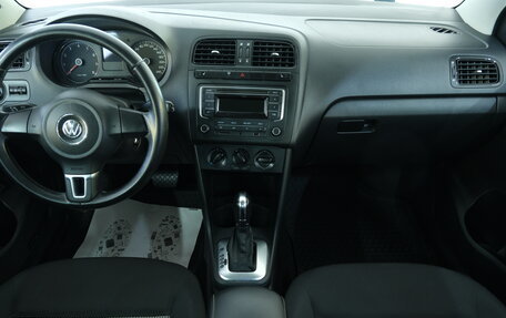 Volkswagen Polo VI (EU Market), 2012 год, 899 000 рублей, 12 фотография