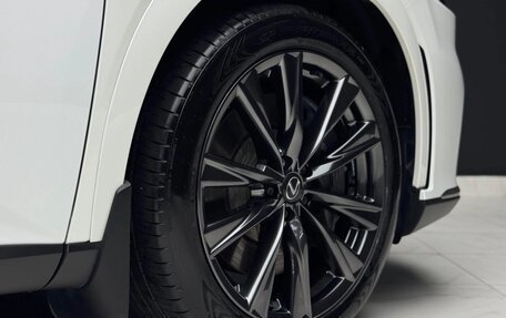 Lexus RX IV рестайлинг, 2023 год, 7 000 077 рублей, 7 фотография