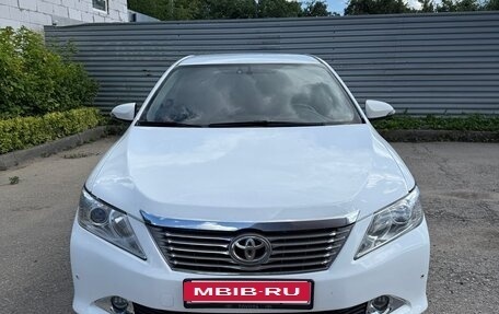 Toyota Camry, 2014 год, 1 490 000 рублей, 2 фотография