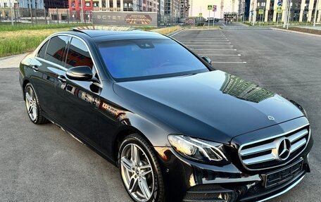 Mercedes-Benz E-Класс, 2017 год, 2 980 000 рублей, 3 фотография