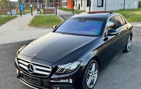 Mercedes-Benz E-Класс, 2017 год, 2 980 000 рублей, 2 фотография