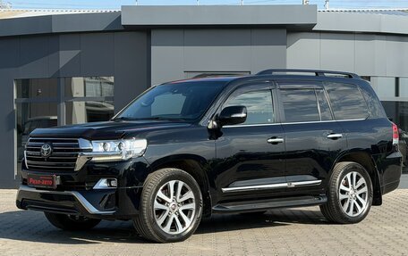 Toyota Land Cruiser 200, 2016 год, 5 990 000 рублей, 3 фотография