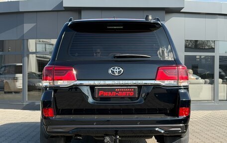 Toyota Land Cruiser 200, 2016 год, 5 990 000 рублей, 5 фотография
