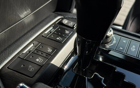 Toyota Land Cruiser 200, 2016 год, 5 990 000 рублей, 12 фотография