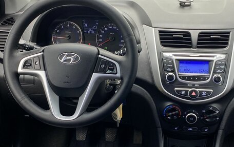 Hyundai Solaris II рестайлинг, 2012 год, 810 000 рублей, 12 фотография