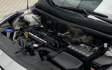Hyundai Solaris II рестайлинг, 2012 год, 810 000 рублей, 21 фотография