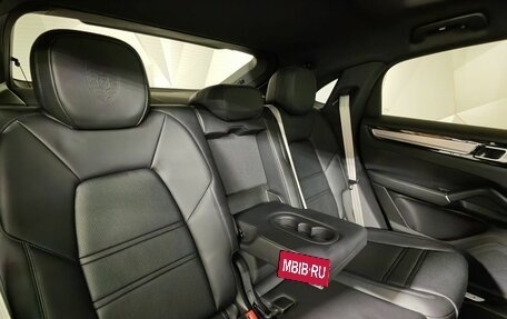 Porsche Cayenne III, 2022 год, 9 695 000 рублей, 16 фотография