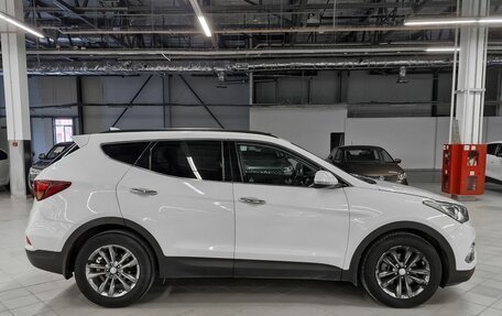 Hyundai Santa Fe III рестайлинг, 2017 год, 2 299 000 рублей, 4 фотография