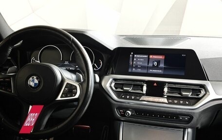 BMW 3 серия, 2019 год, 3 597 000 рублей, 14 фотография