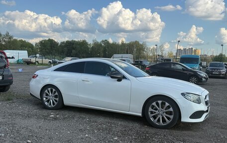 Mercedes-Benz E-Класс, 2018 год, 3 050 000 рублей, 1 фотография