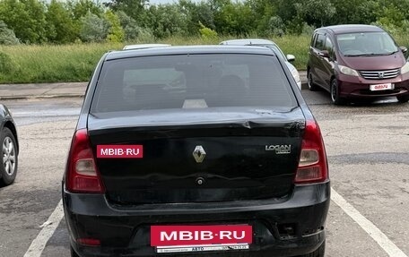 Renault Logan I, 2013 год, 110 000 рублей, 3 фотография