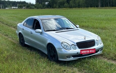 Mercedes-Benz E-Класс, 2003 год, 600 000 рублей, 5 фотография