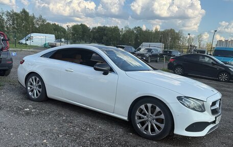 Mercedes-Benz E-Класс, 2018 год, 3 050 000 рублей, 2 фотография