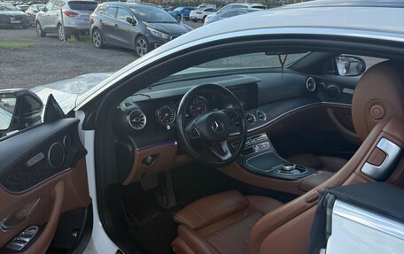 Mercedes-Benz E-Класс, 2018 год, 3 050 000 рублей, 6 фотография