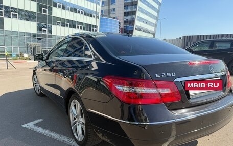 Mercedes-Benz E-Класс, 2011 год, 1 450 000 рублей, 4 фотография