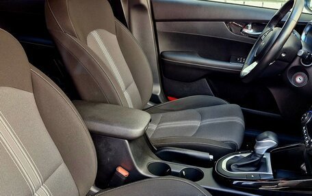 KIA Cerato IV, 2022 год, 2 350 000 рублей, 25 фотография