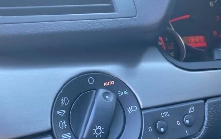 Audi A4, 2005 год, 902 000 рублей, 14 фотография