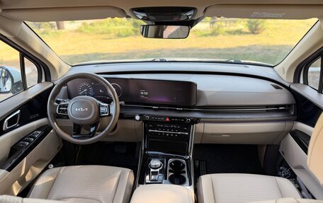 KIA Carnival, 2022 год, 4 500 000 рублей, 17 фотография