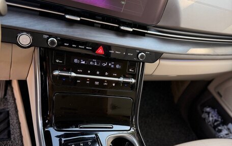 KIA Carnival, 2022 год, 4 500 000 рублей, 19 фотография