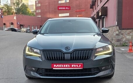 Skoda Superb III рестайлинг, 2018 год, 1 950 000 рублей, 2 фотография