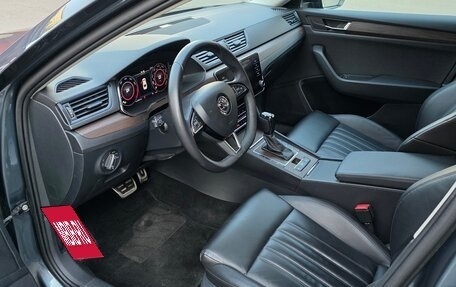 Skoda Superb III рестайлинг, 2018 год, 1 950 000 рублей, 9 фотография