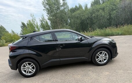 Toyota C-HR I рестайлинг, 2020 год, 2 492 000 рублей, 12 фотография
