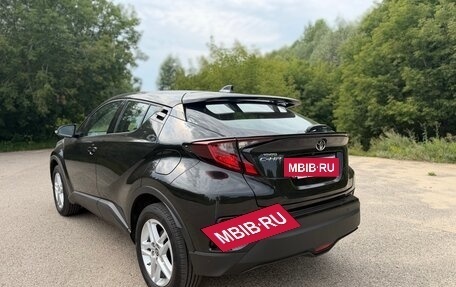 Toyota C-HR I рестайлинг, 2020 год, 2 492 000 рублей, 6 фотография