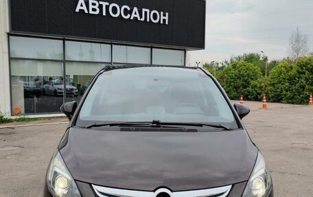 Opel Zafira C рестайлинг, 2013 год, 1 399 000 рублей, 5 фотография