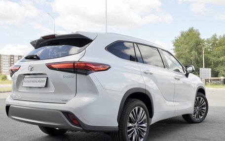 Toyota Highlander, 2026 год, 5 500 000 рублей, 3 фотография