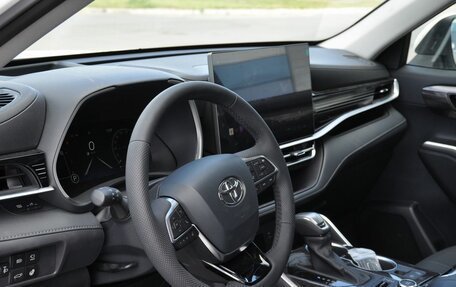 Toyota Highlander, 2026 год, 5 500 000 рублей, 11 фотография
