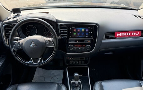 Mitsubishi Outlander III рестайлинг 3, 2019 год, 1 649 000 рублей, 9 фотография